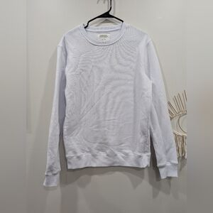 Urban Heritage Classic White Crewneck Sweatshirt